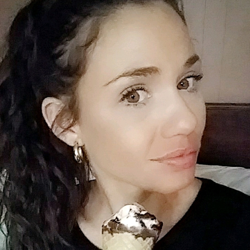 Meet your Posher, Deborah